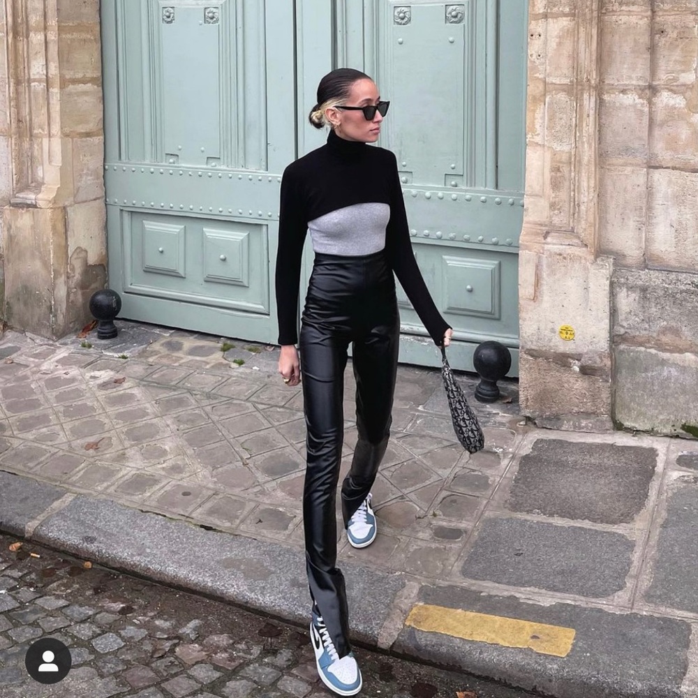 Boohoo Solid Turtleneck Shrug Long-sleeve Top